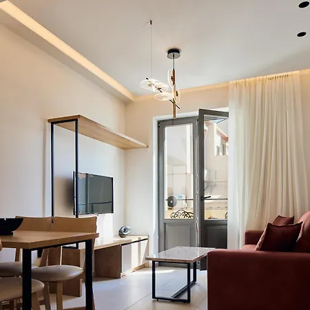 Grande Madonna Luxury Boutique מלון דירות