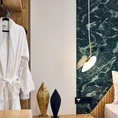 Grande Madonna Luxury Boutique 4*