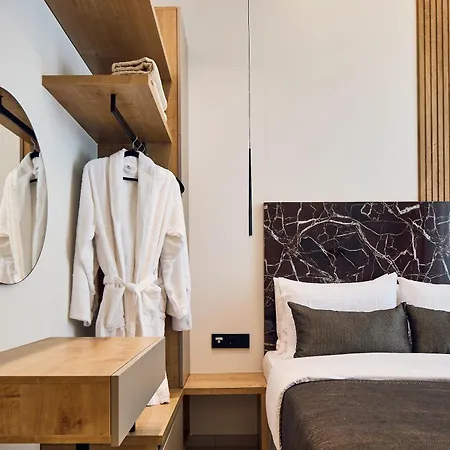 Grande Madonna Luxury Boutique 4* העיירה רתימנו