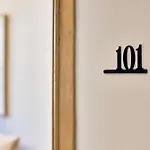 Grande Madonna Luxury Boutique Aparthotel Rethymno