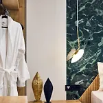 Grande Madonna Luxury Boutique 4*