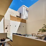 Grande Madonna Luxury Boutique Aparthotel Rethymno (Crete)