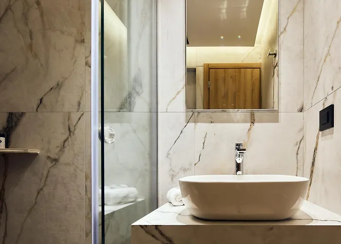 Grande Madonna Luxury Boutique